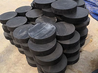 坪山区板式橡胶支座由若干层橡胶片与薄钢板经加压硫化